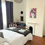 Escape 2 Unwind, Victorian Elegance - Sleeps 6