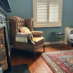 Escape 2 Unwind, Victorian Elegance - Sleeps 6