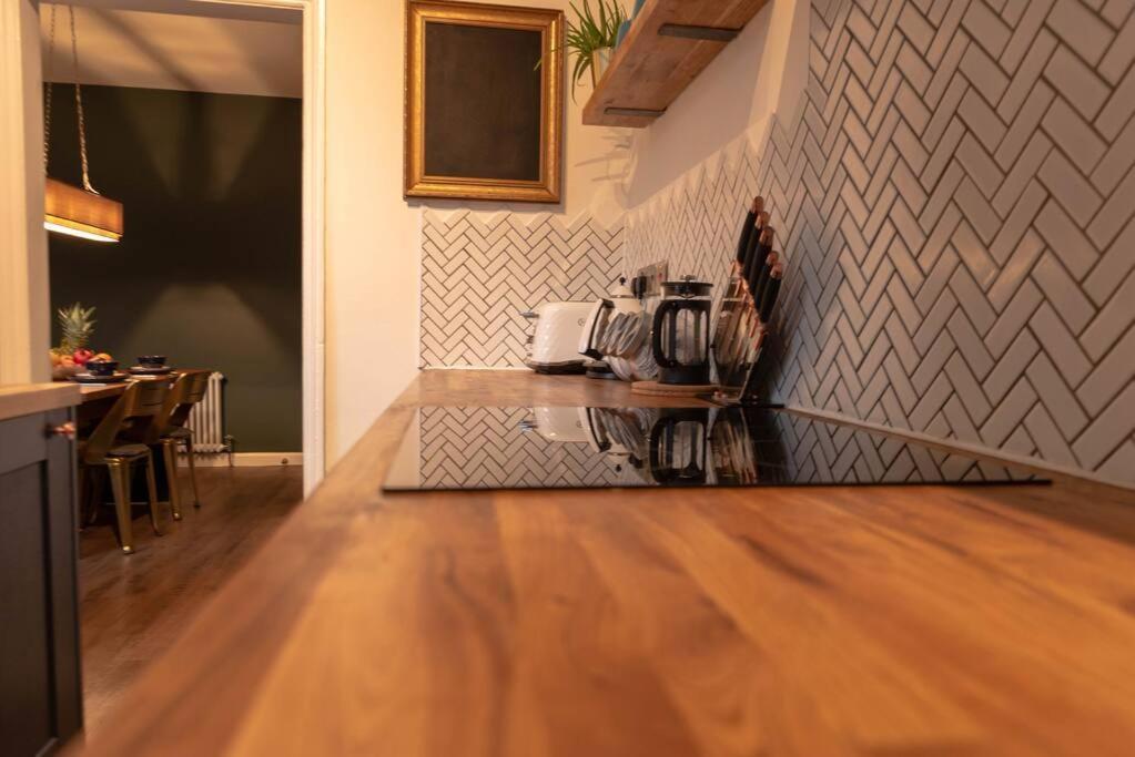 Escape 2 Unwind, Victorian Elegance - Sleeps 6 Holiday home